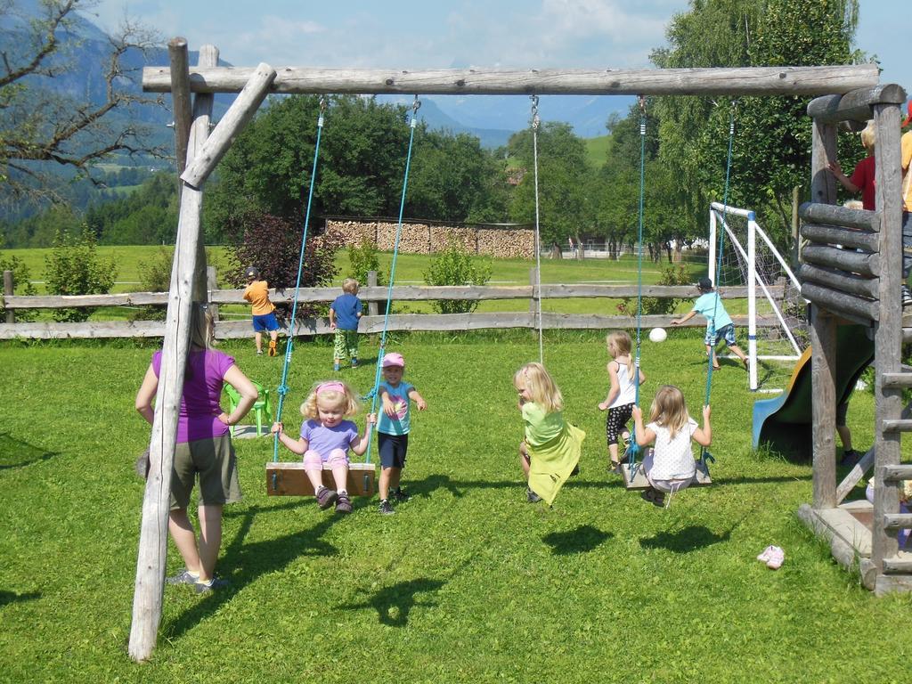 Bio-Urlaubshof Dansbach Villa ชปิทัล อัม เพิร์ม ภายนอก รูปภาพ