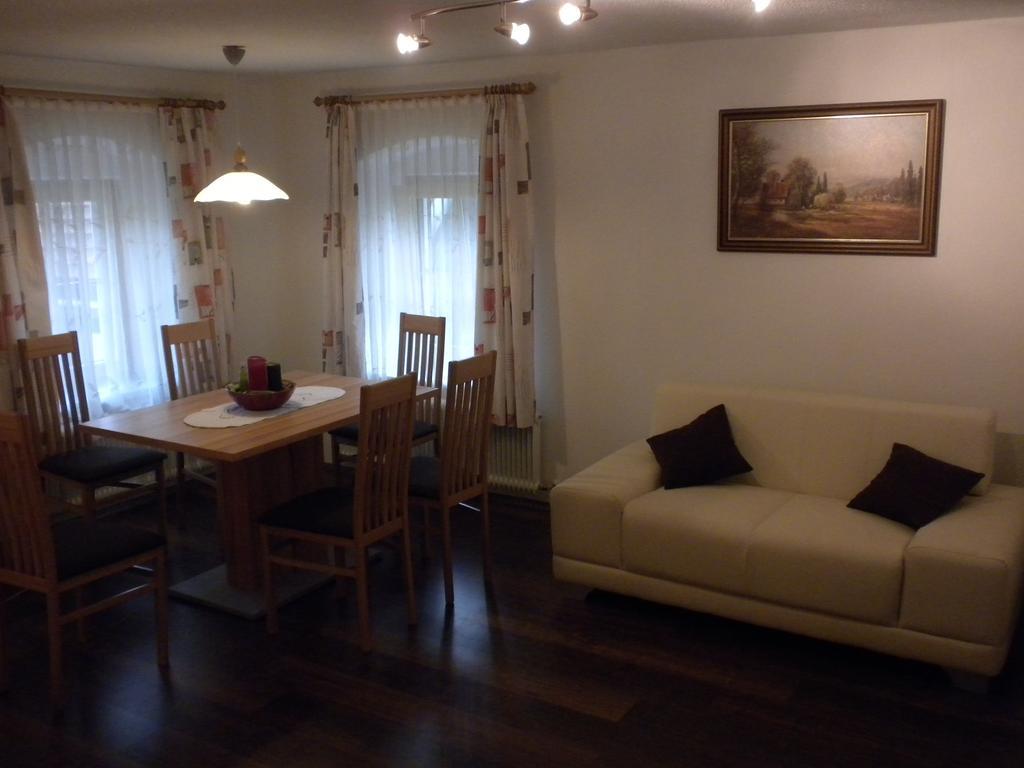 Bio-Urlaubshof Dansbach Villa ชปิทัล อัม เพิร์ม ห้อง รูปภาพ
